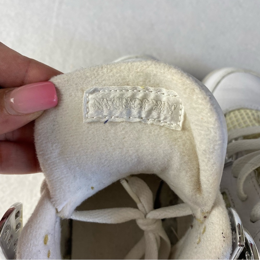Nike Jordan Retro 4 Big Kids White Sneakers Size 5.5 Silver Jumpman Basketball - Picture 10 of 10